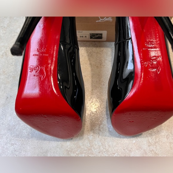 Christian Louboutin Very Prive’ heels. - Picture 6 of 6